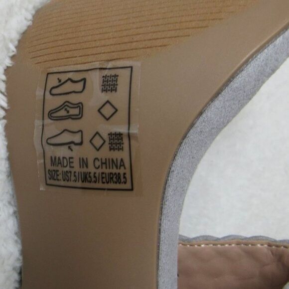 Heeled Sandals Light Gray Faux Suede Womens Size 7.5 Qupid Alona Style 702062 - Picture 5 of 13